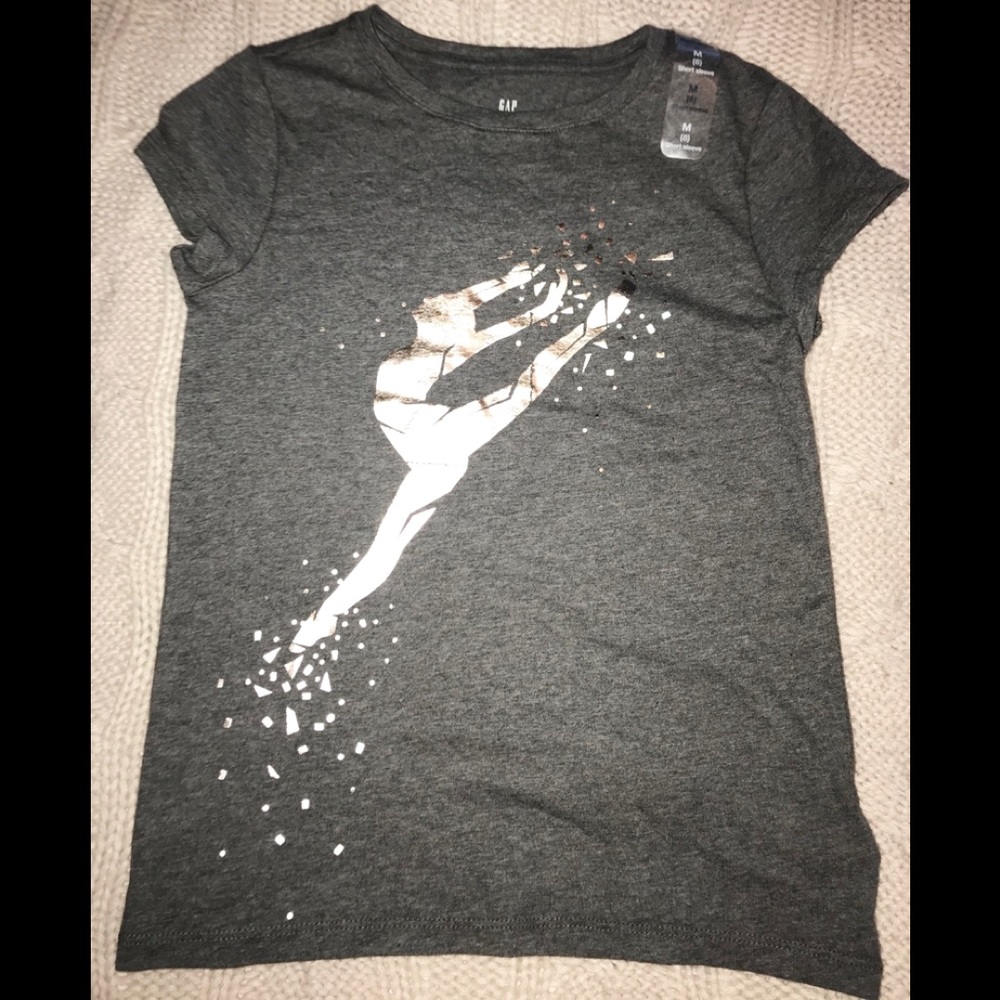 Gap youth size 8 gymnast T-shirt